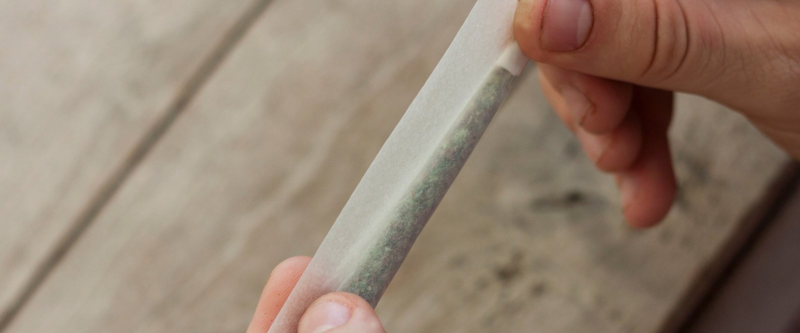 How To Roll A Joint